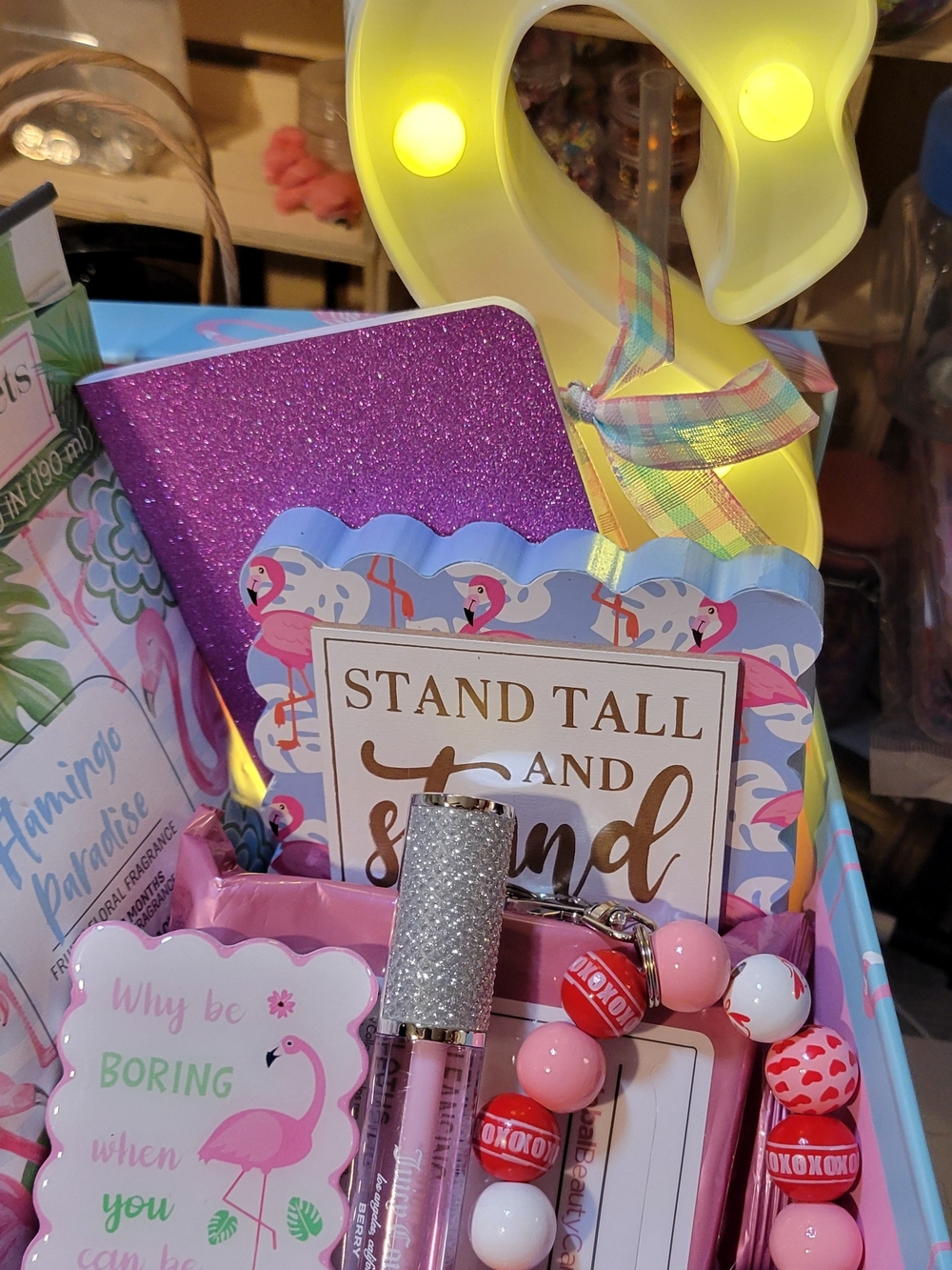 Amazing Flamingo Themed Gift Box With JUICY COUTURE Lippie. - Picture 2 of 10